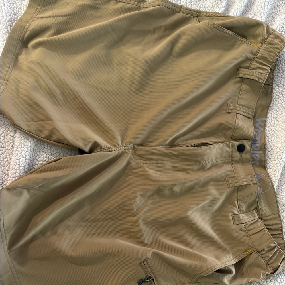 Wrangler Khaki Cargo Shorts